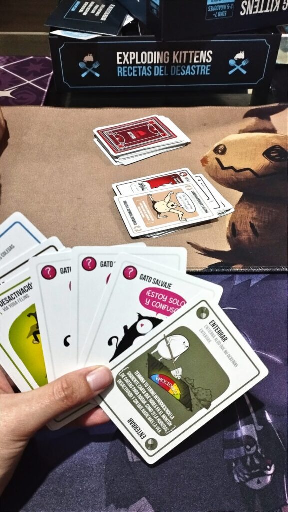 Imagen #1 de Exploding Kittens: Recetas del Desastre